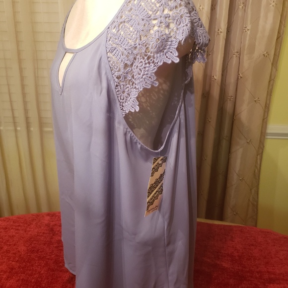 Women Eyeshadow Dressy Top. NWT - Picture 3 of 8